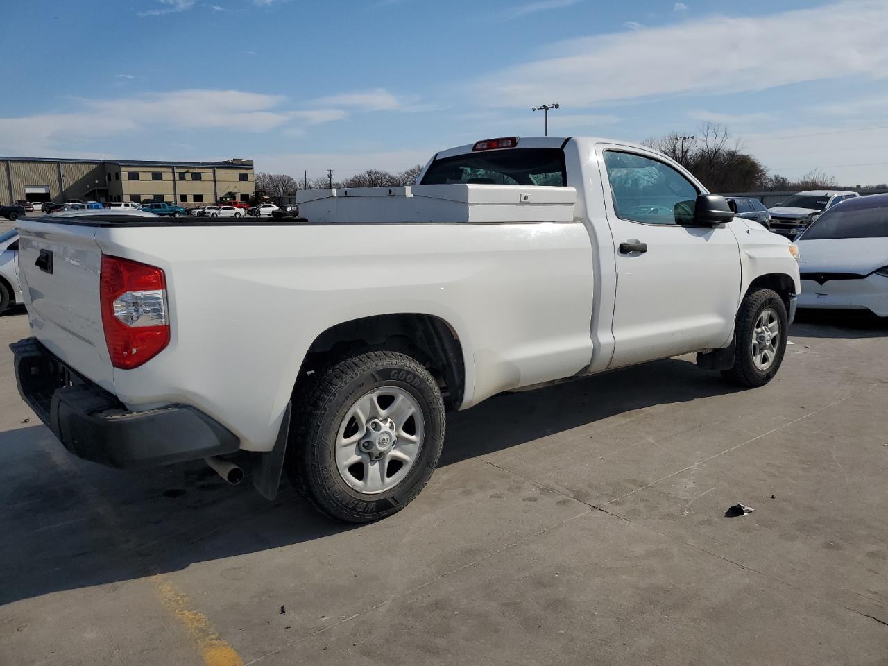 Изображение 3 2014 TOYOTA TUNDRA SR 2014 с VIN 5TFNU5F12EX030929