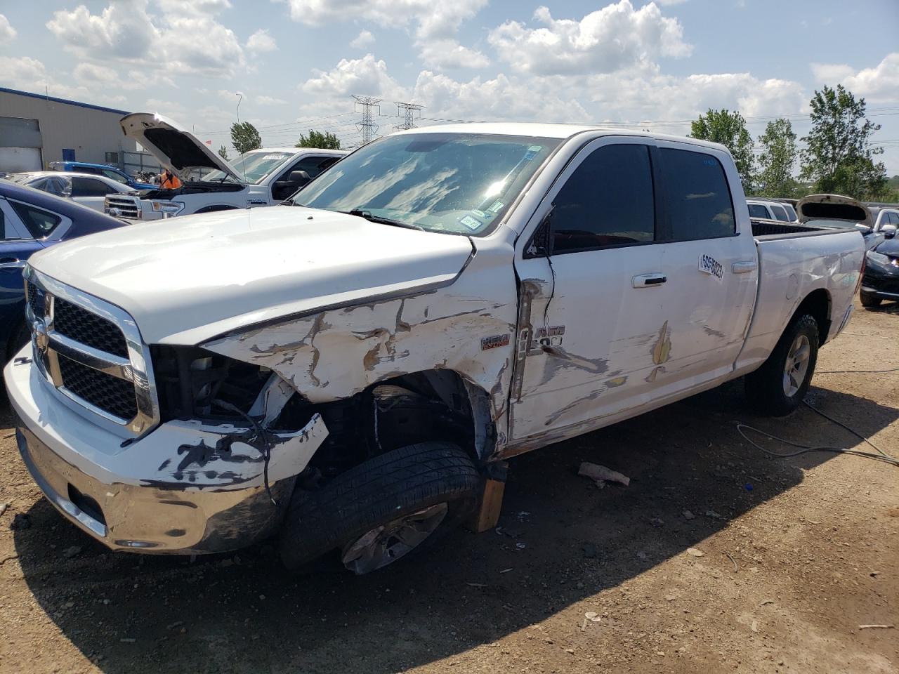Изображение 1 2019 RAM 1500 CLASSIC SLT 2019 с VIN 1C6RR7TT3KS688814
