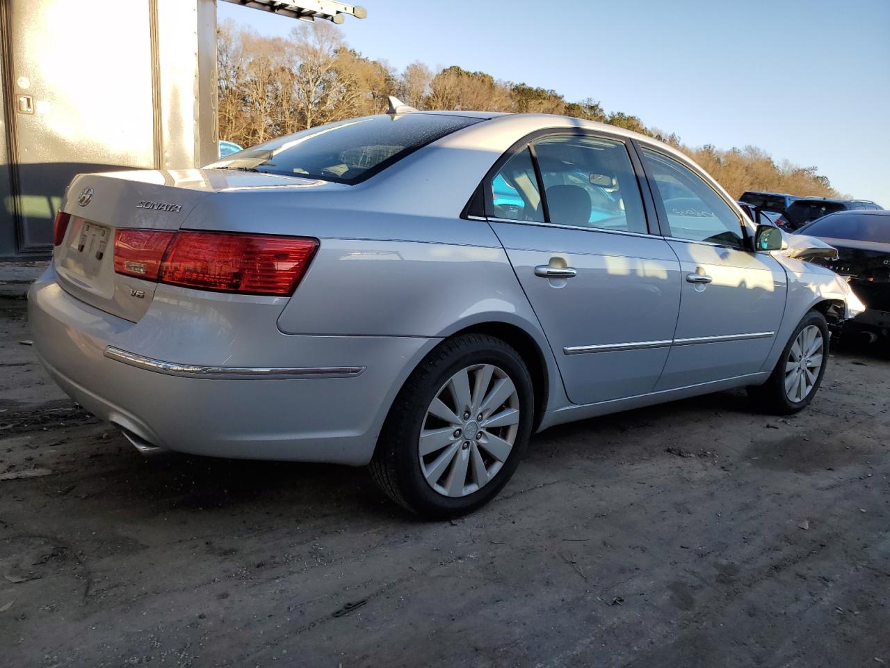 Image 3 of 2010 HYUNDAI SONATA SE 2010 with VIN 5NPEU4AF0AH626706
