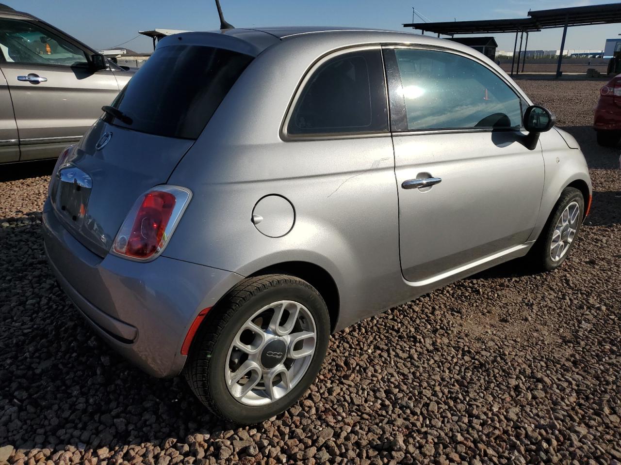 Obraz 3 z 2015 FIAT 500 POP 2015 z VIN 3C3CFFAR8FT570369