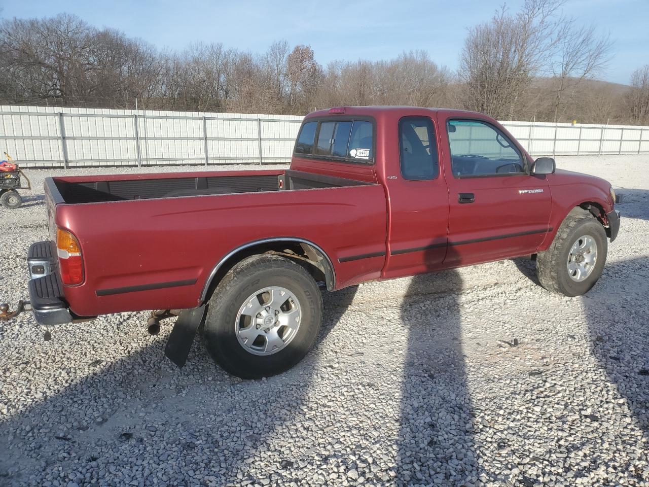 Obraz 3 z 1998 TOYOTA TACOMA XTRACAB 1998 z VIN 4TAWN72N9WZ017523