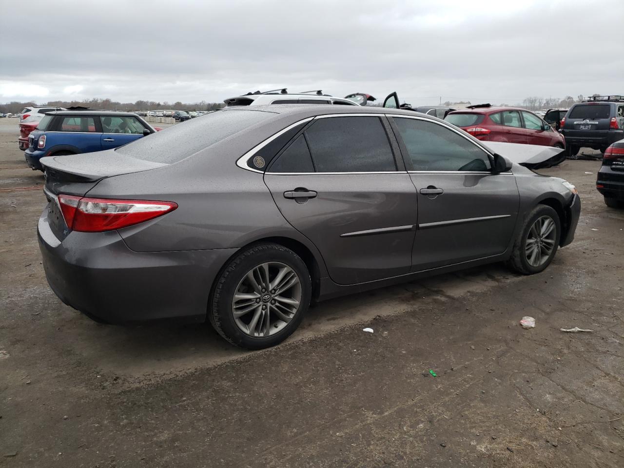 Image 3 of 2017 TOYOTA CAMRY LE 2017 with VIN 4T1BF1FK2HU731986