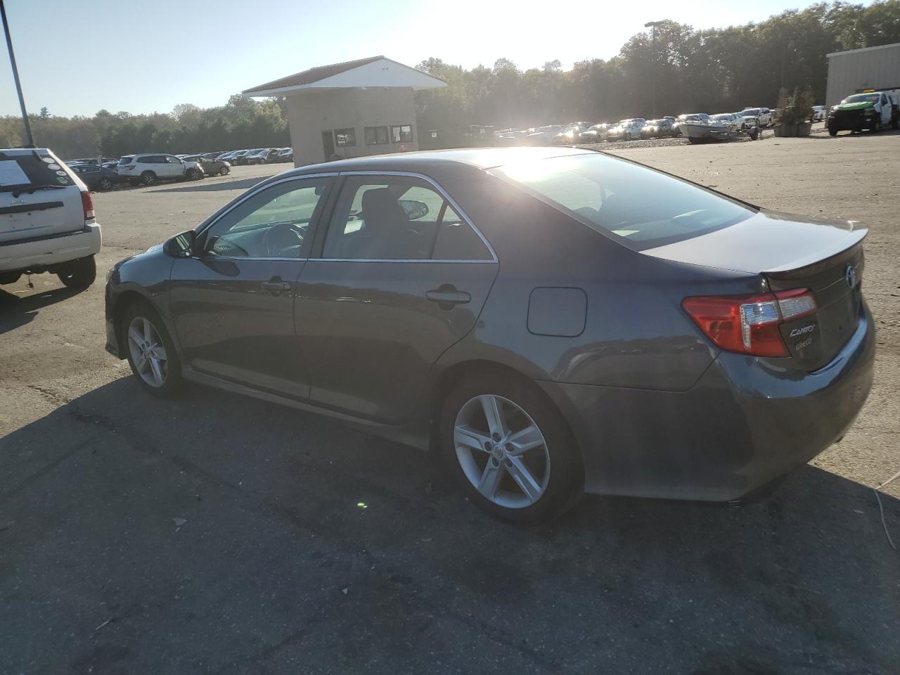 Изображение 2 2013 TOYOTA CAMRY L 2013 с VIN 4T1BF1FK5DU248468