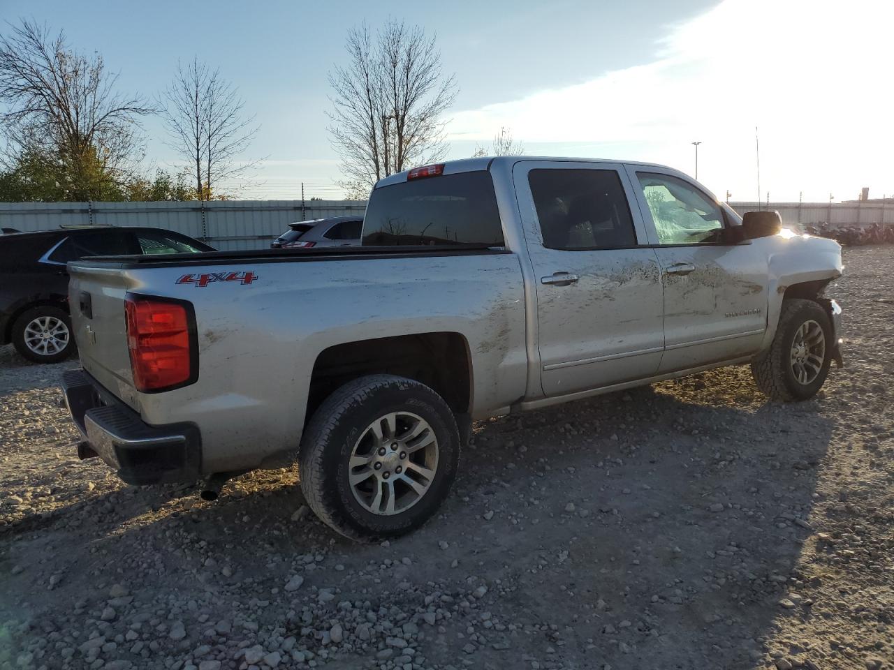 Изображение 3 2016 CHEVROLET SILVERADO K1500 LT 2016 с VIN 3GCUKREC1GG261422