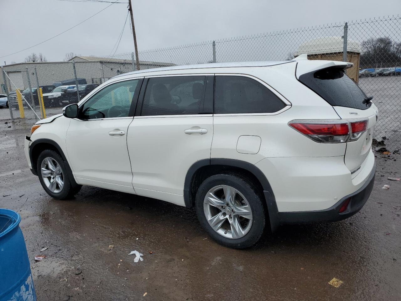 Изображение 2 2014 TOYOTA HIGHLANDER LIMITED 2014 с VIN 5TDDKRFH7ES031327