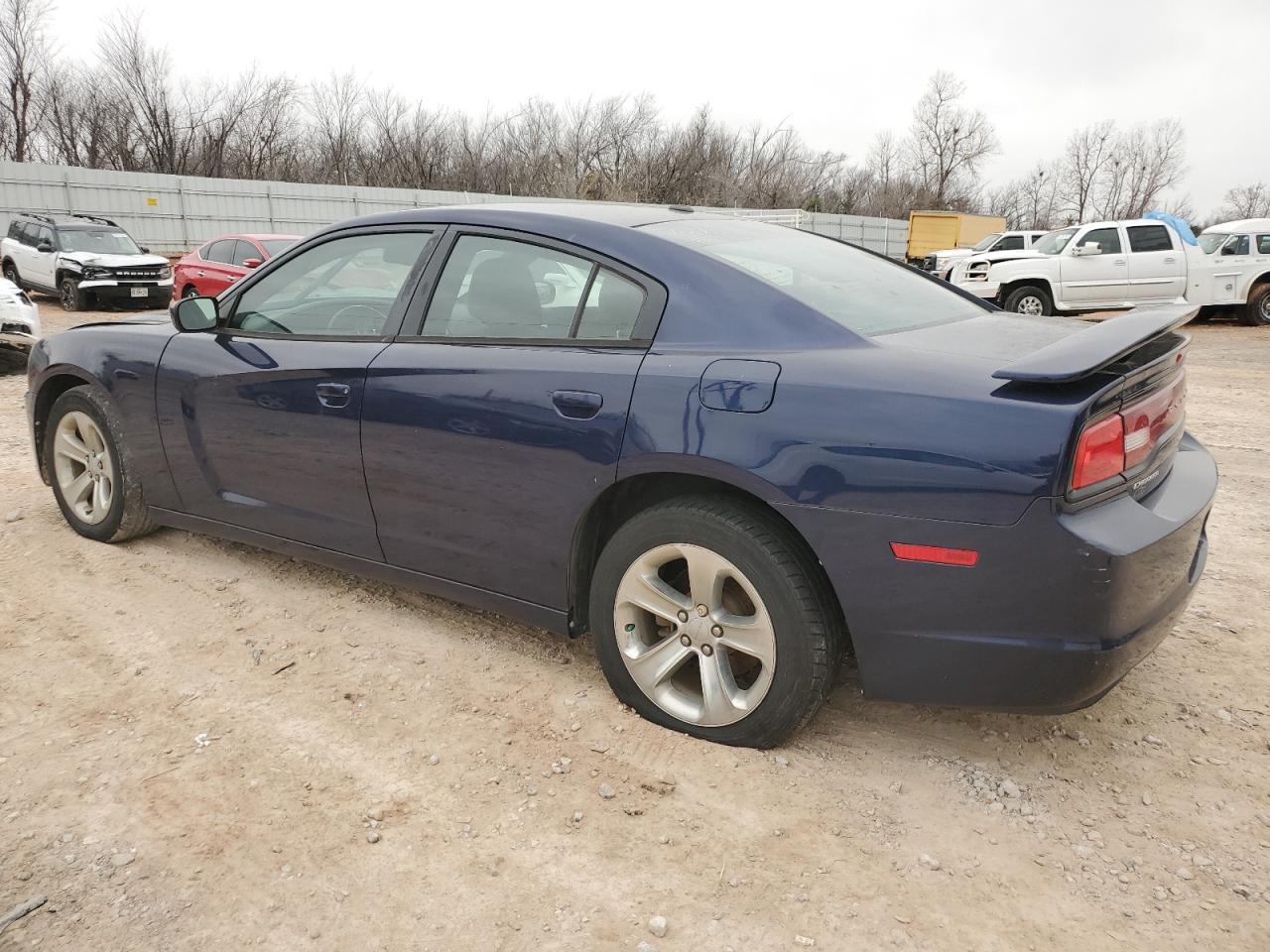 Obraz 2 z 2014 DODGE CHARGER SE 2014 z VIN 2C3CDXBG2EH147027