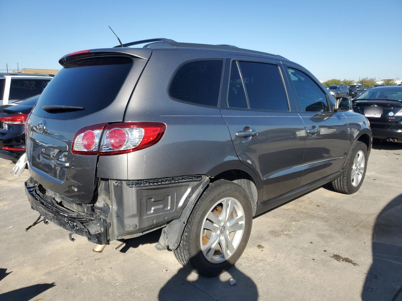 Image 3 of 2012 HYUNDAI SANTA FE SE 2012 with VIN 5XYZH4AG9CG097927