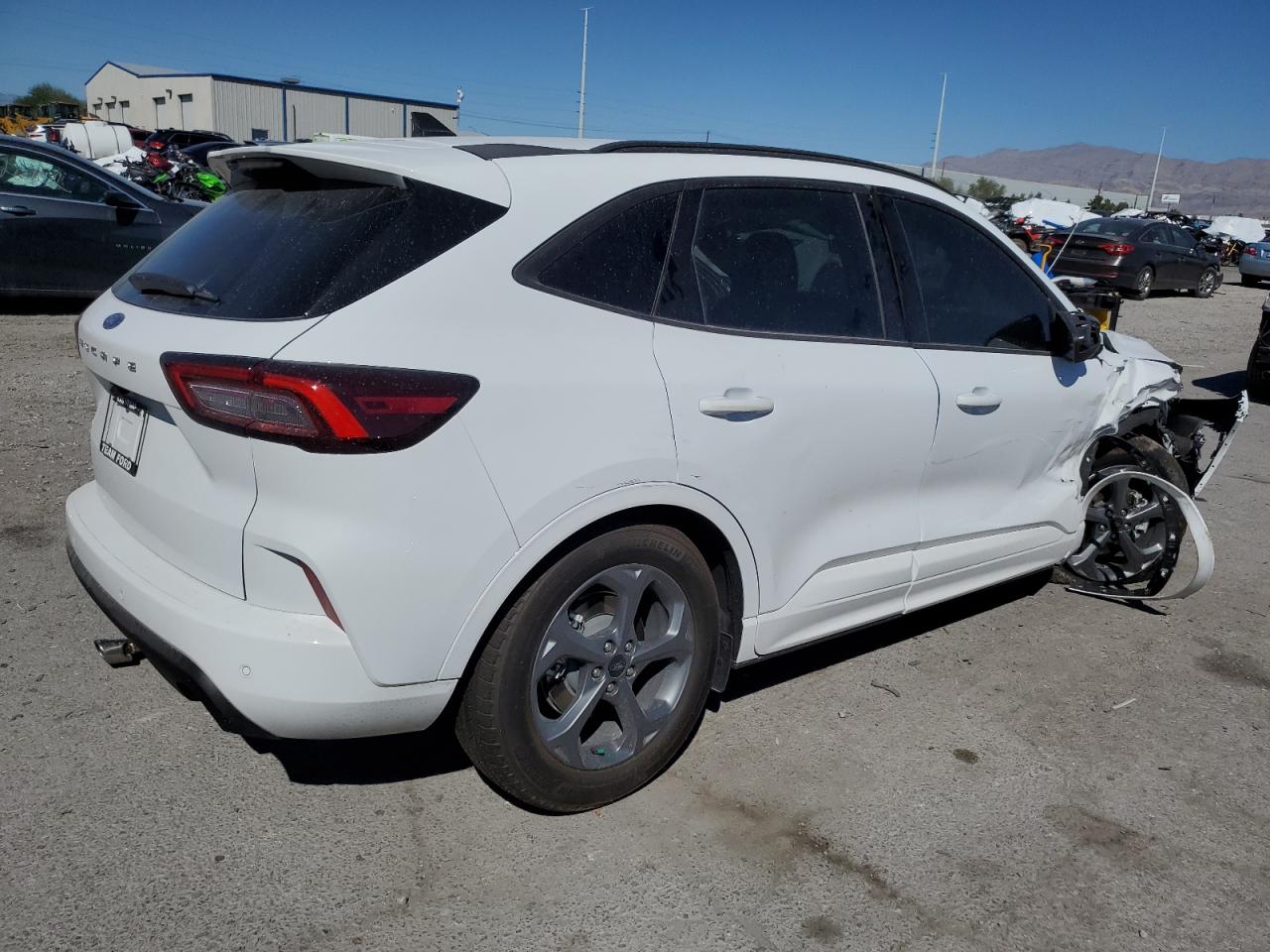 Изображение 3 2023 FORD ESCAPE ST LINE 2023 с VIN 1FMCU0MN7PUA62355