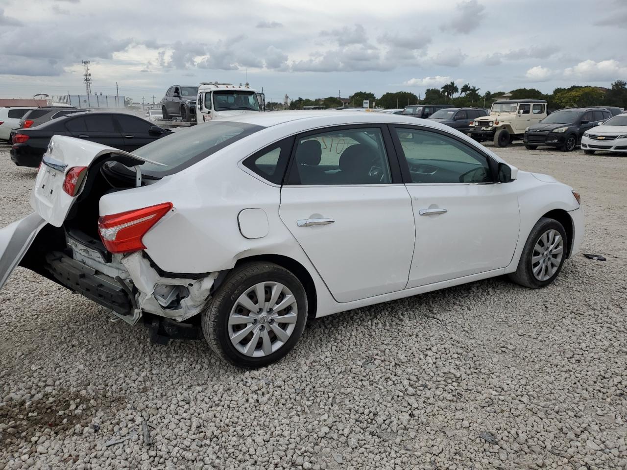 Image 3 of 2016 NISSAN SENTRA S 2016 with VIN 3N1AB7AP7GY231192