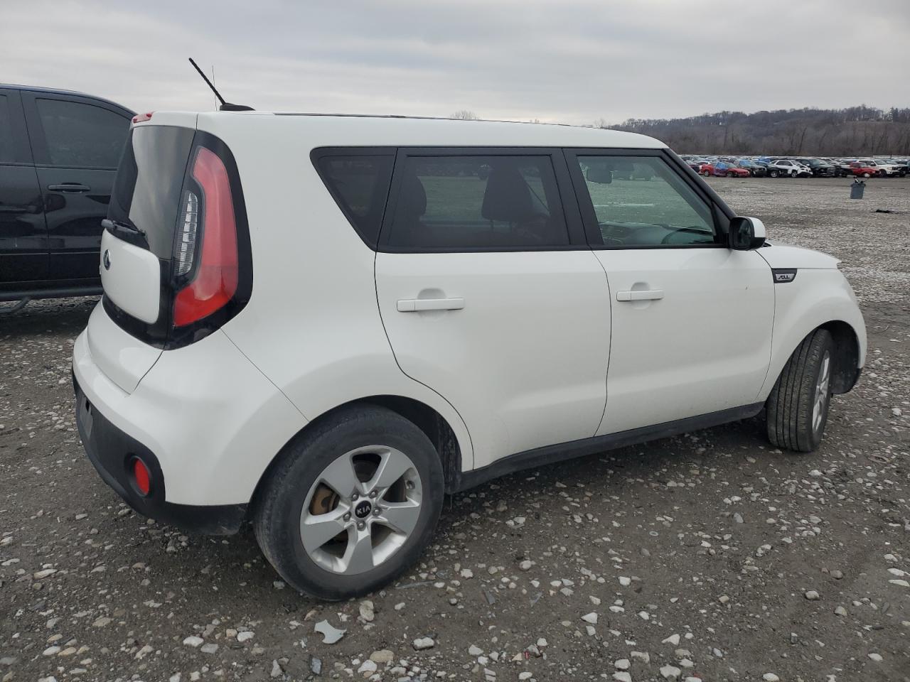 Изображение 3 2018 KIA SOUL  2018 с VIN KNDJN2A23J7605463