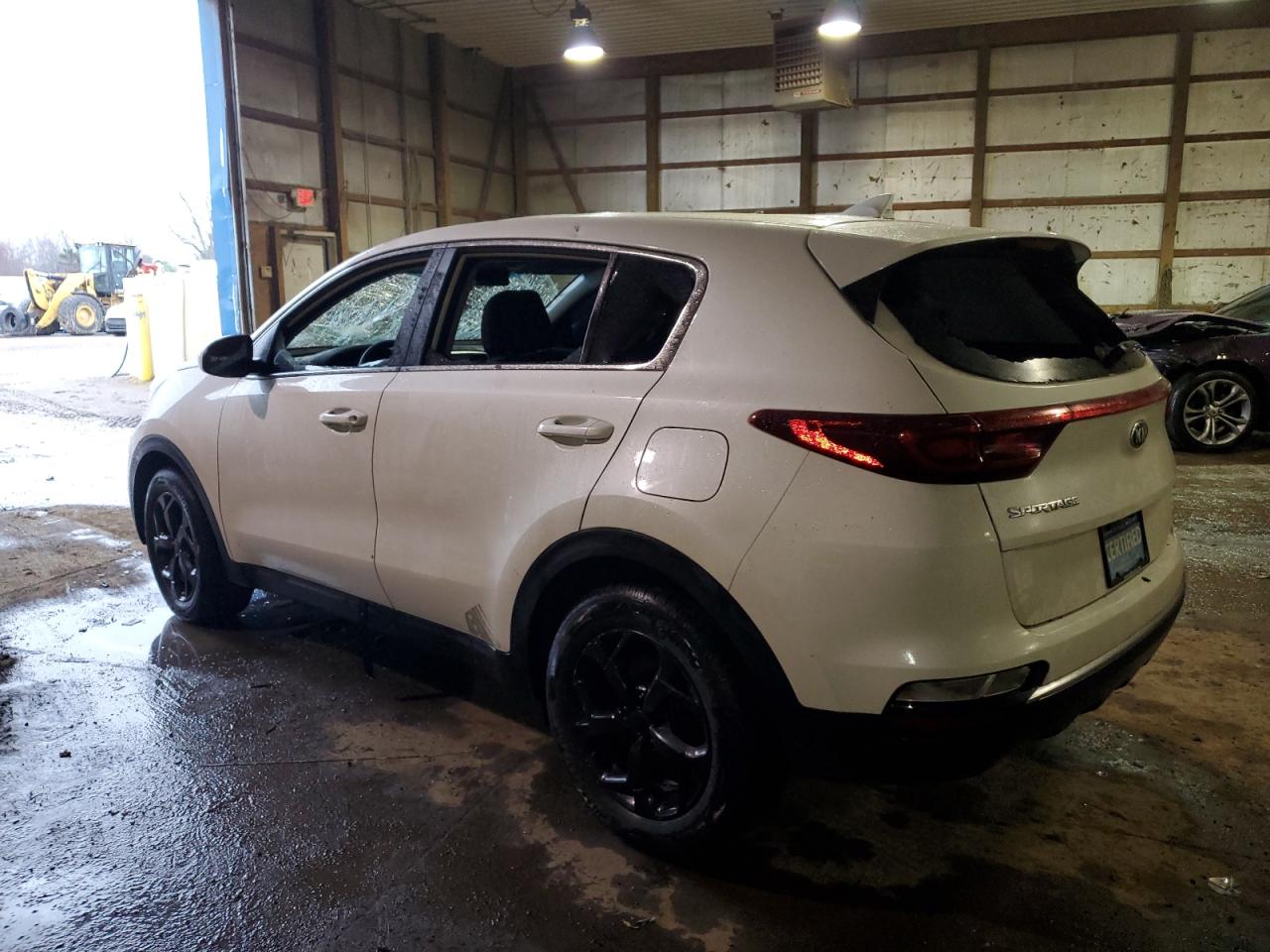 Изображение 2 2022 KIA SPORTAGE LX 2022 с VIN KNDPM3AC3N7955189