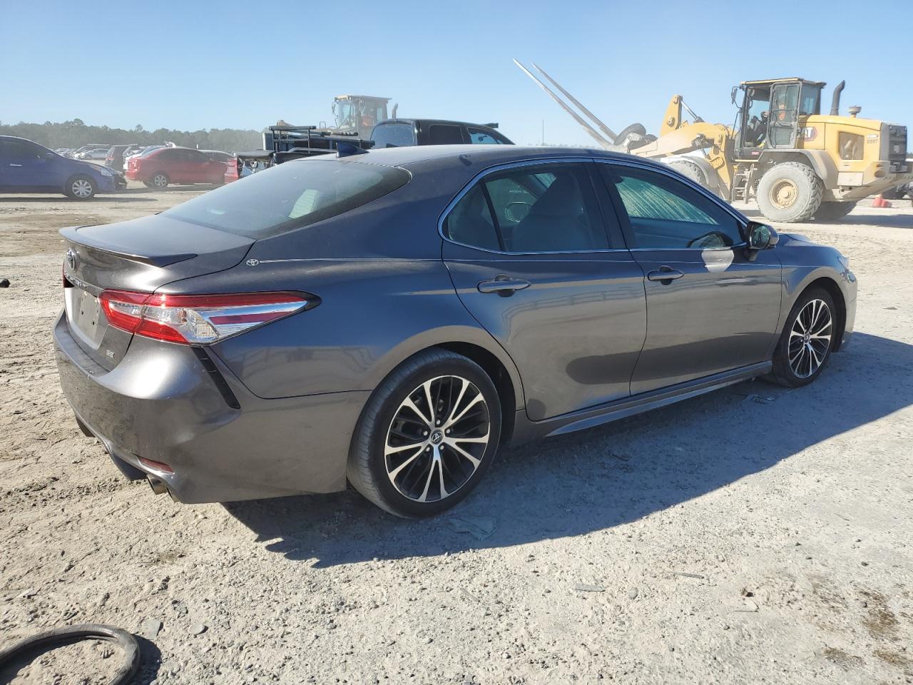 Obraz 3 z 2020 TOYOTA CAMRY SE 2020 z VIN 4T1G11AK7LU894329