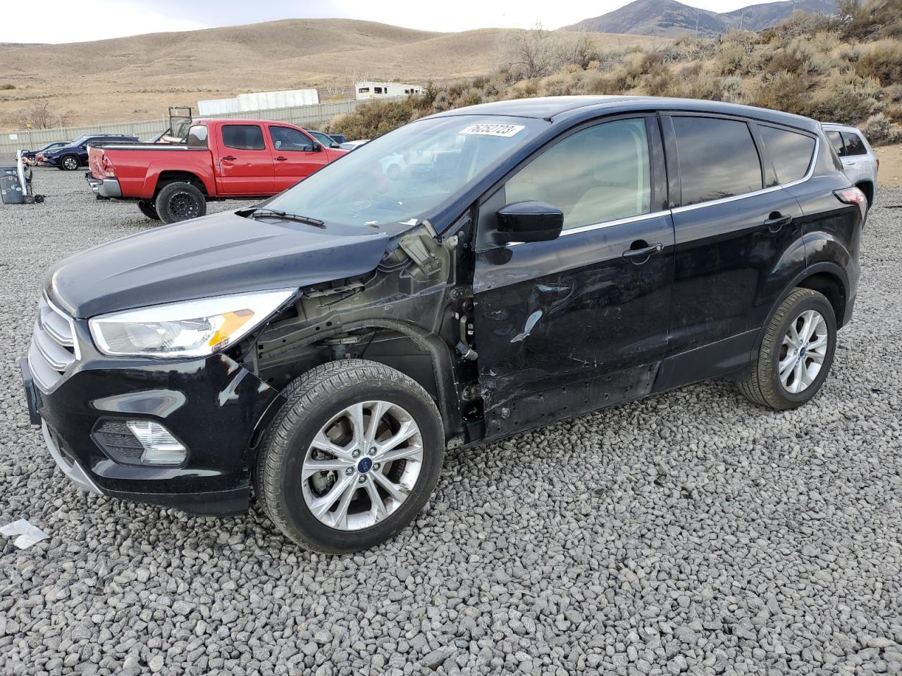 Image 1 of 2017 FORD ESCAPE SE 2017 with VIN 1FMCU9GDXHUD94587