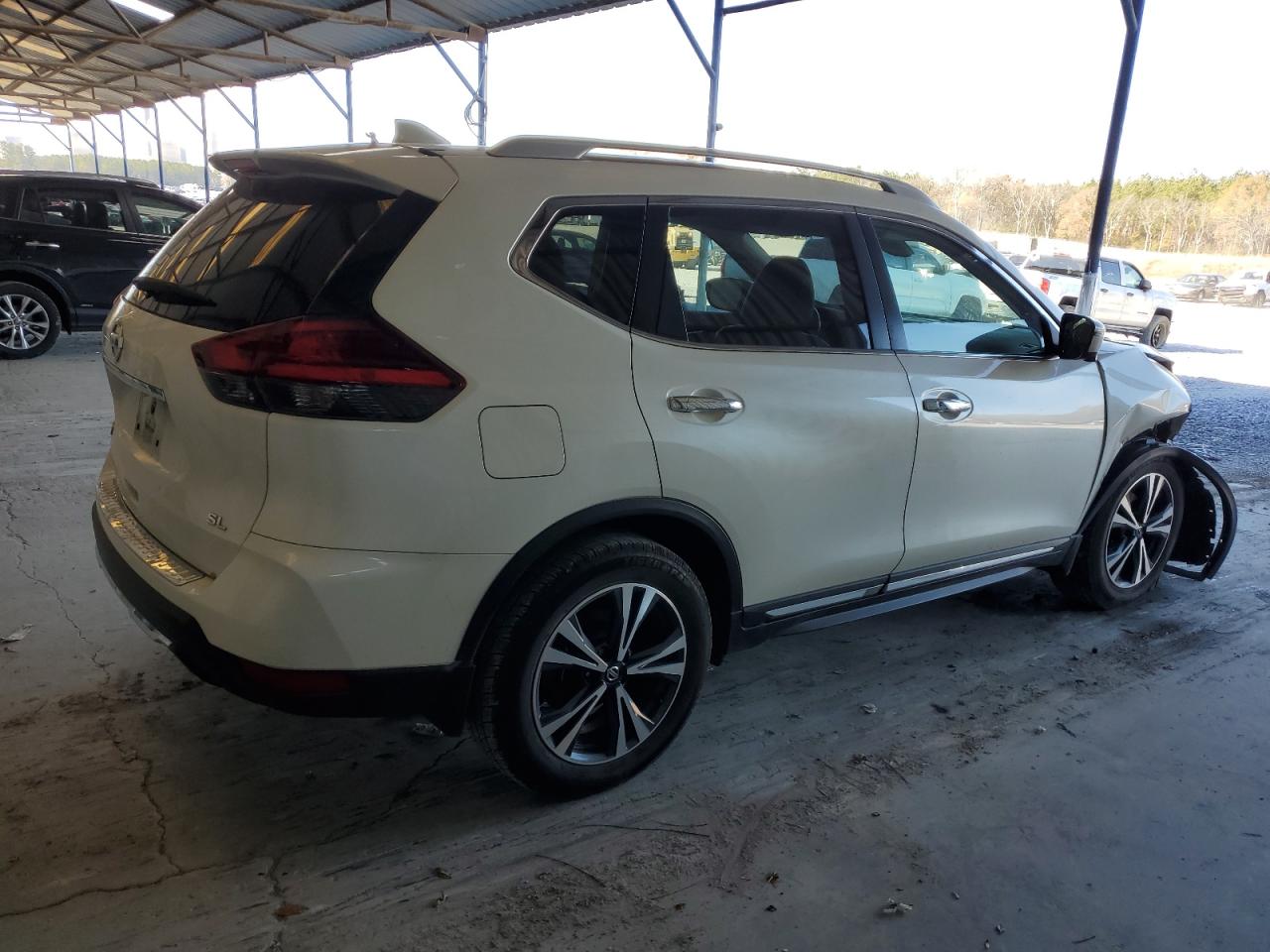 Изображение 3 2017 NISSAN ROGUE S 2017 с VIN 5N1AT2MT0HC732713