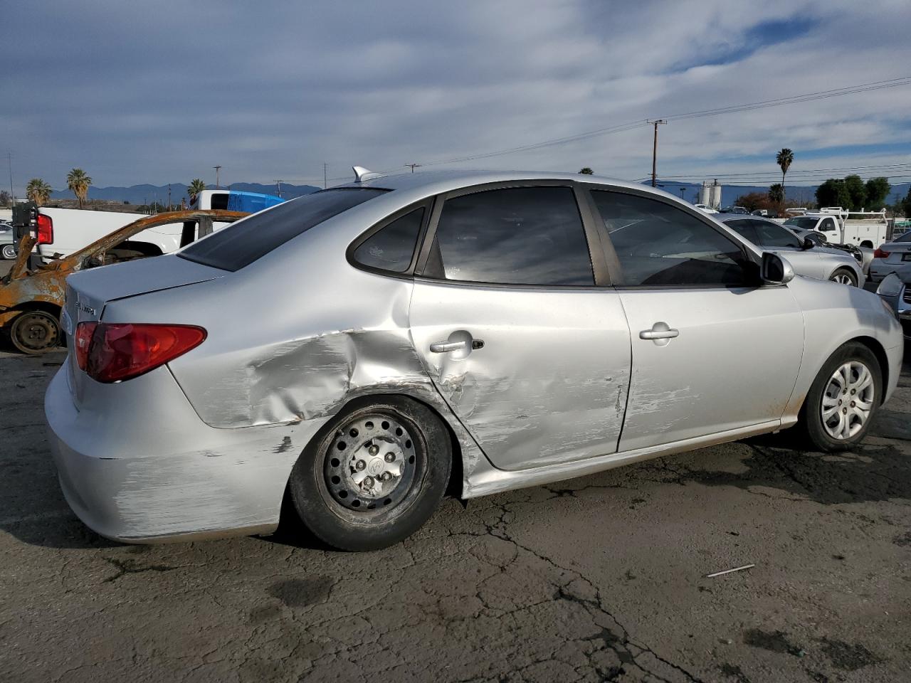 Image 3 of 2009 HYUNDAI ELANTRA GLS 2009 with VIN KMHDU46D99U797731