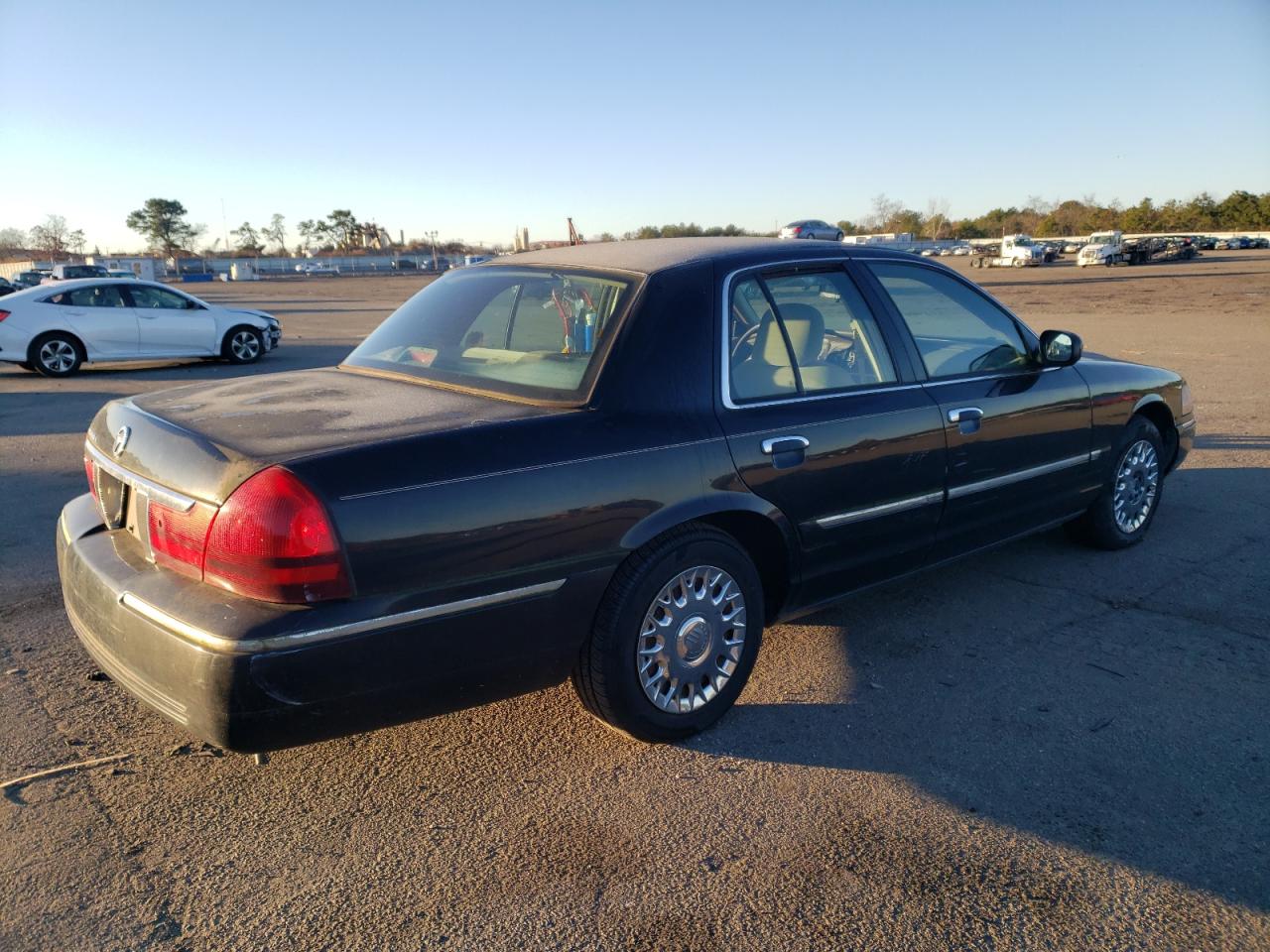 Изображение 3 2004 MERCURY GRAND MARQUIS GS 2004 с VIN 2MEFM74W44X618028