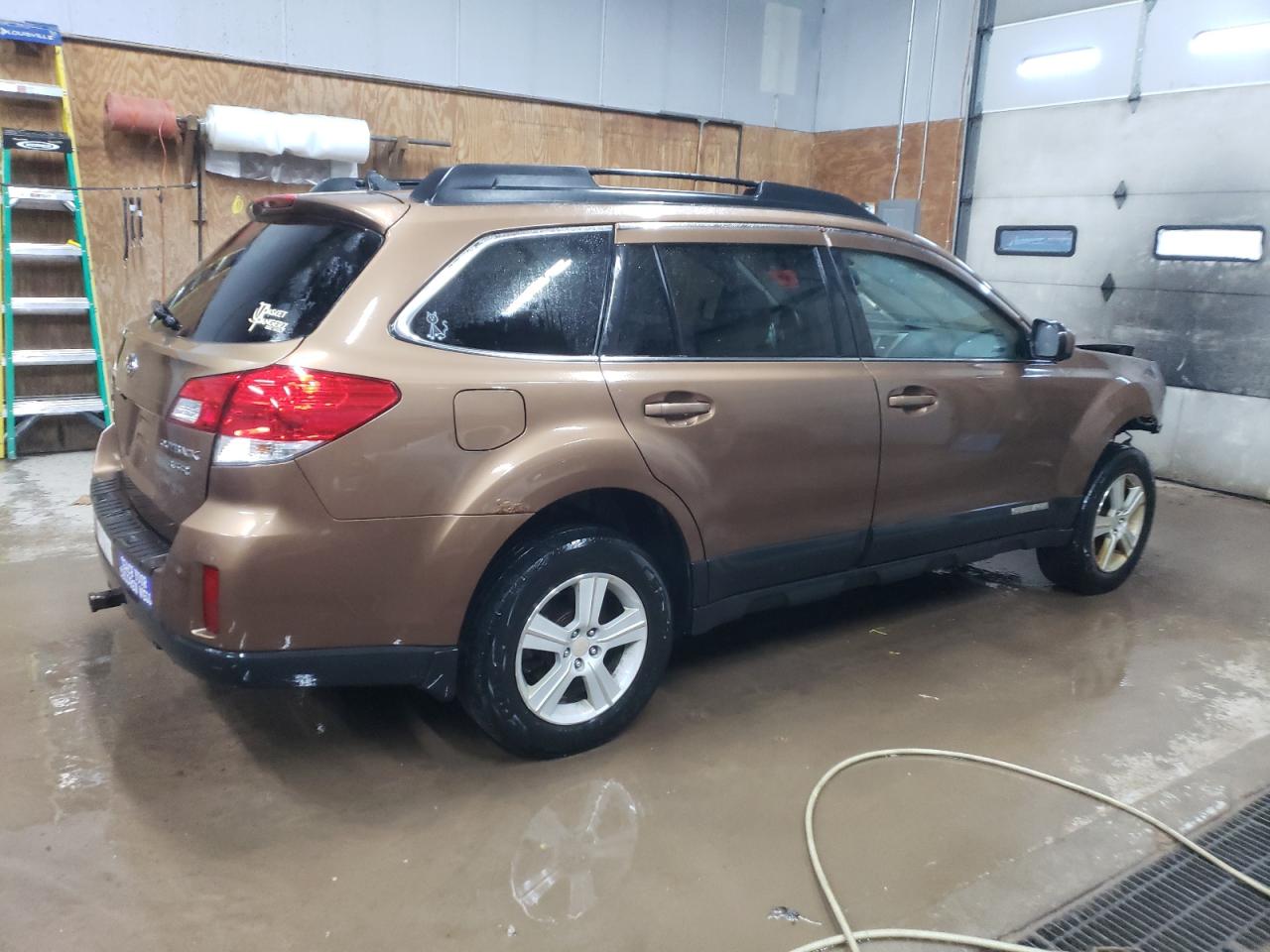 Image 3 of 2012 SUBARU OUTBACK 3.6R LIMITED 2012 with VIN 4S4BRDKC8C2261037