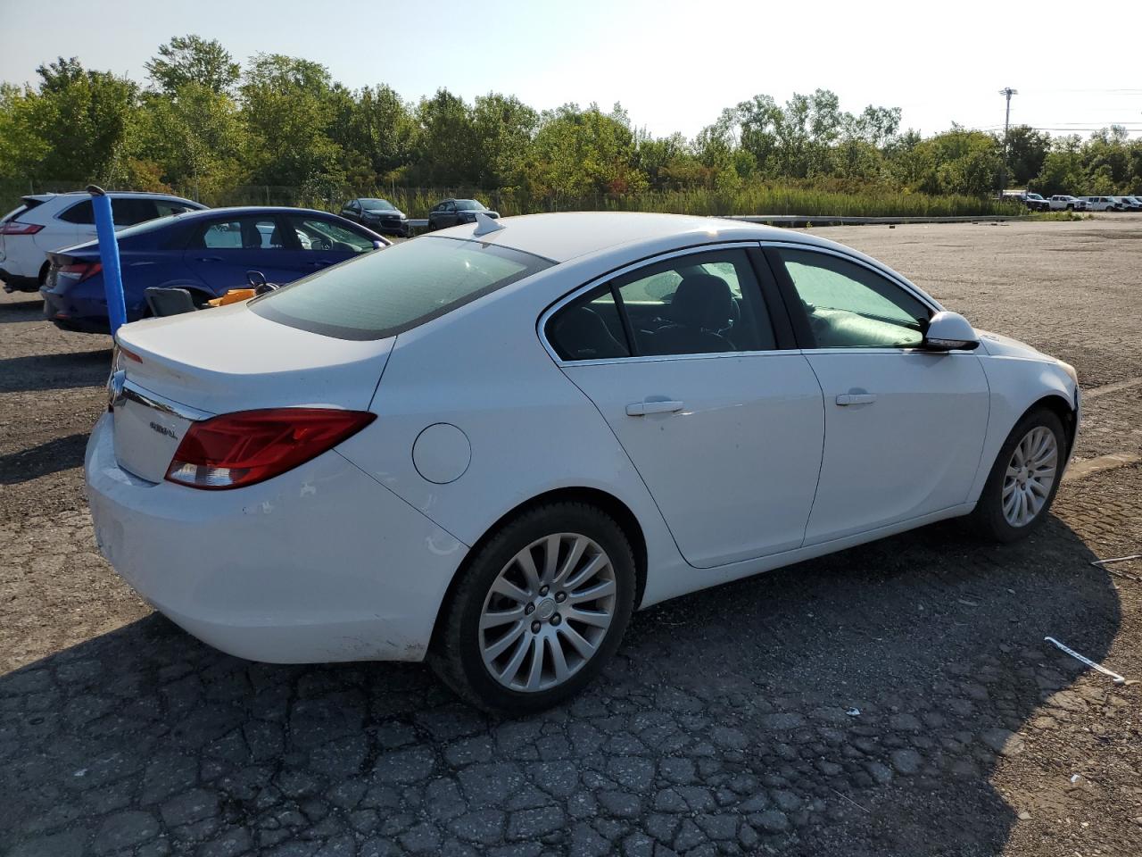 Image 3 of 2012 BUICK REGAL  2012 with VIN 2G4GR5EK8C9113955
