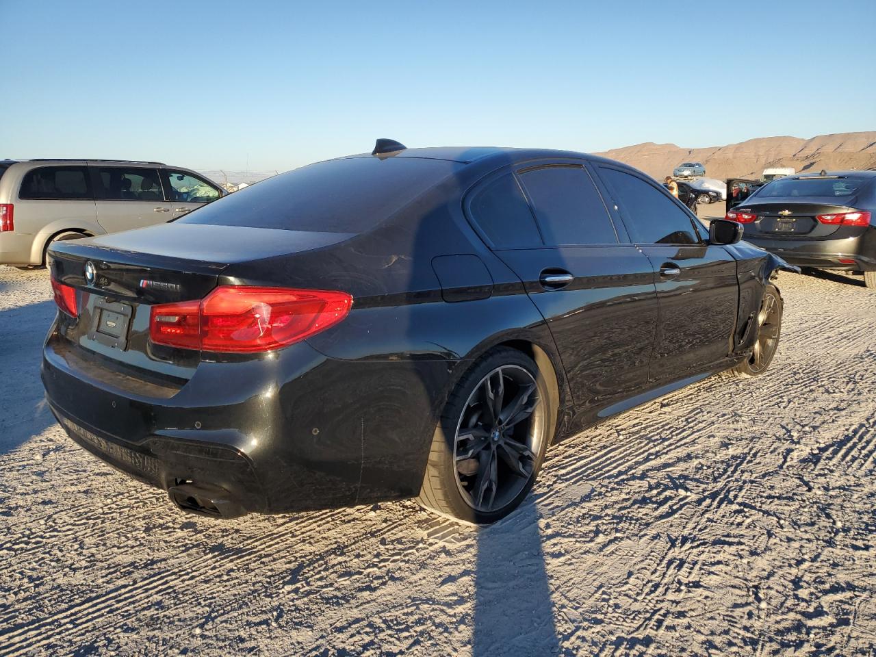 Изображение 3 2018 BMW M550XI  2018 с VIN WBAJB9C57JB035275