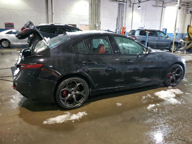 Obraz 3 z 2019 ALFA ROMEO GIULIA TI 2019 z VIN ZARFANBN6K7601877