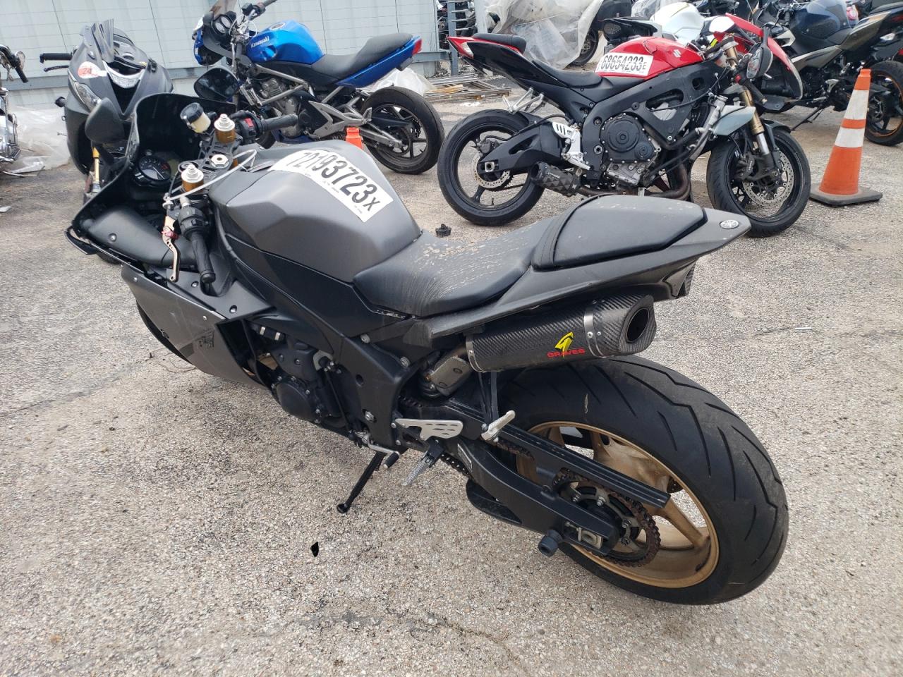 Изображение 3 2014 YAMAHA YZFR1  2014 с VIN JYARN23E9EA016884