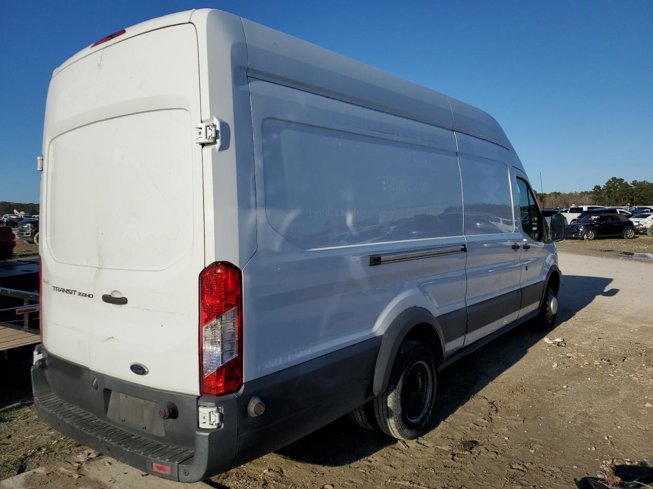 Изображение 3 2017 FORD TRANSIT T-350 HD 2017 с VIN 1FTBF4UGXHKA67789