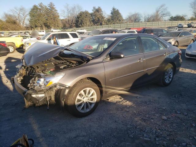 Obraz 1 z 2015 TOYOTA CAMRY LE 2015 z VIN 4T1BF1FK1FU498292