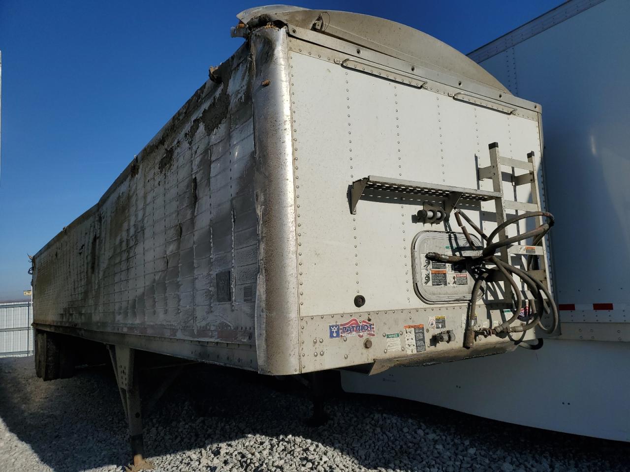Image 1 of 2016 WFAL DWBT-650 2016 with VIN 1W14432A9G2268028