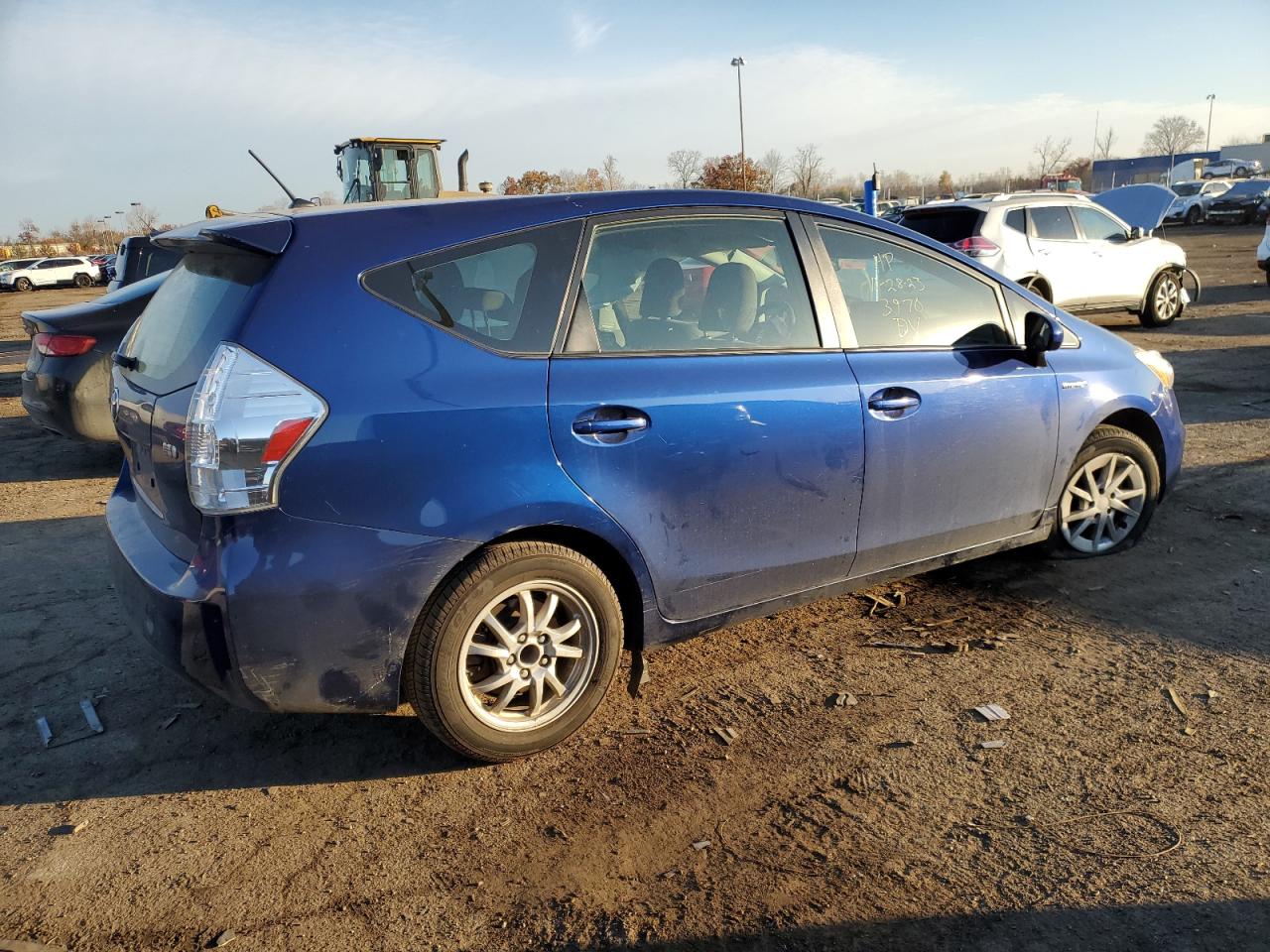 Изображение 3 2014 TOYOTA PRIUS V  2014 с VIN JTDZN3EU0EJ013970