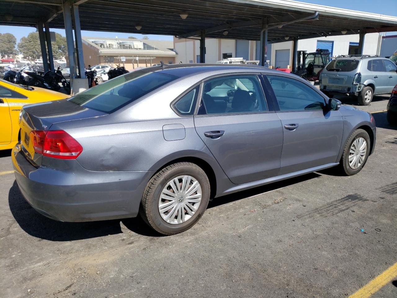 Obraz 3 z 2014 VOLKSWAGEN PASSAT S 2014 z VIN 1VWAS7A30EC028903