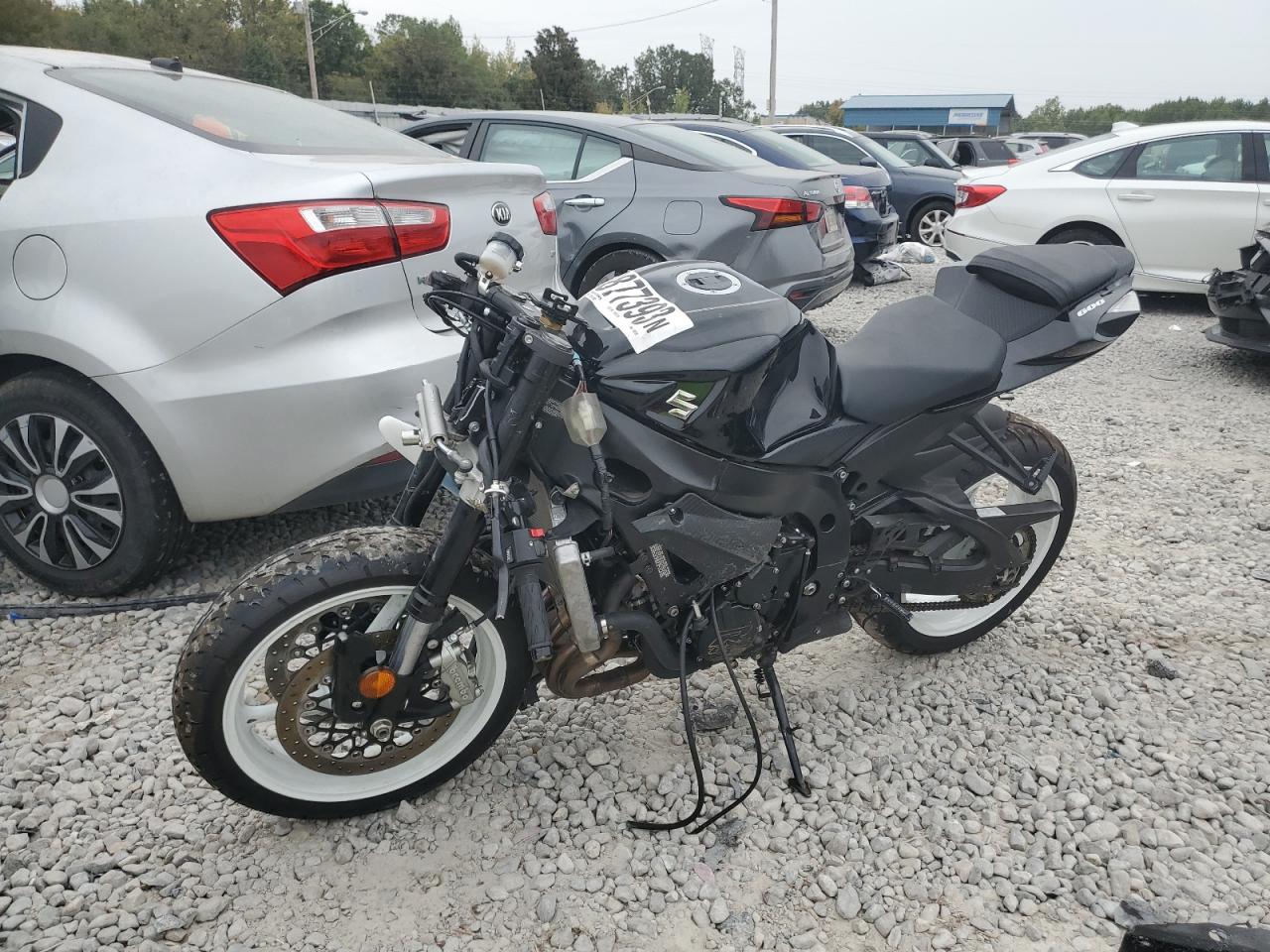 Изображение 2 2019 SUZUKI GSX-R600  2019 с VIN JS1GN7FA9K7100286