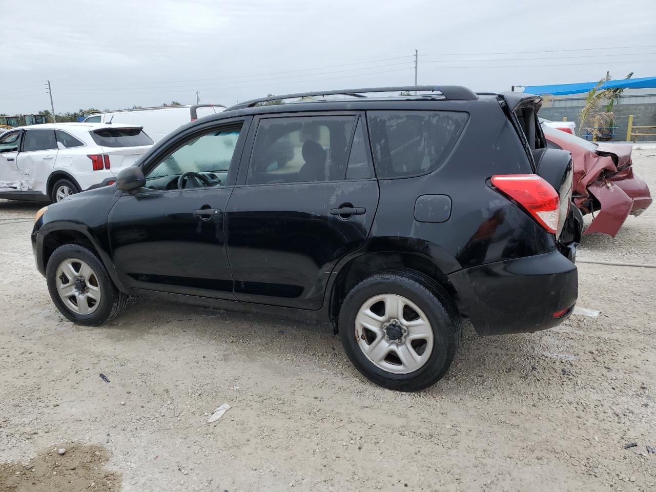 Obraz 2 z 2007 TOYOTA RAV4  2007 z VIN JTMZD33V876040791