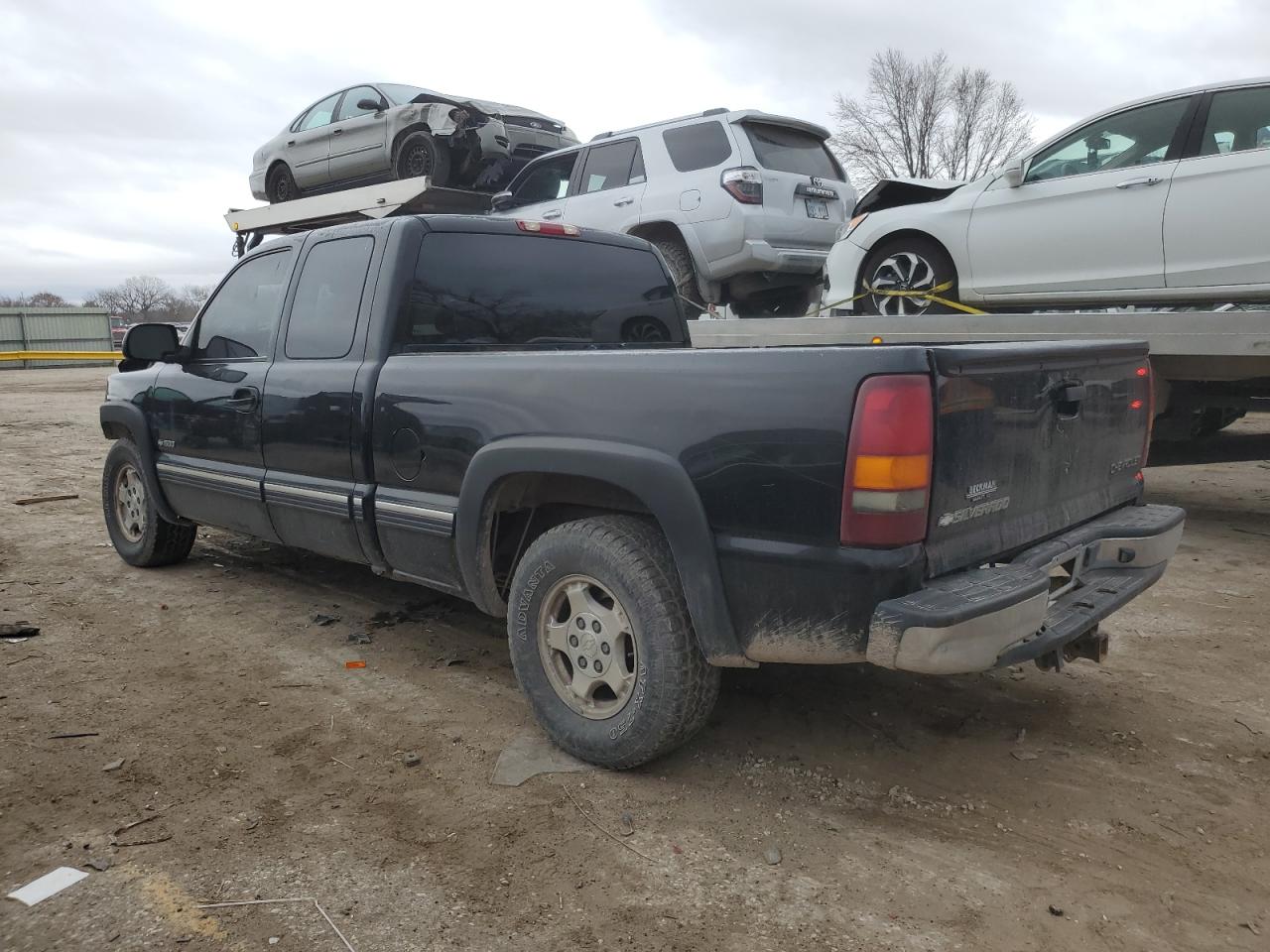 Obraz 2 z 2002 CHEVROLET SILVERADO C1500 2002 z VIN 2GCEC19T721409815