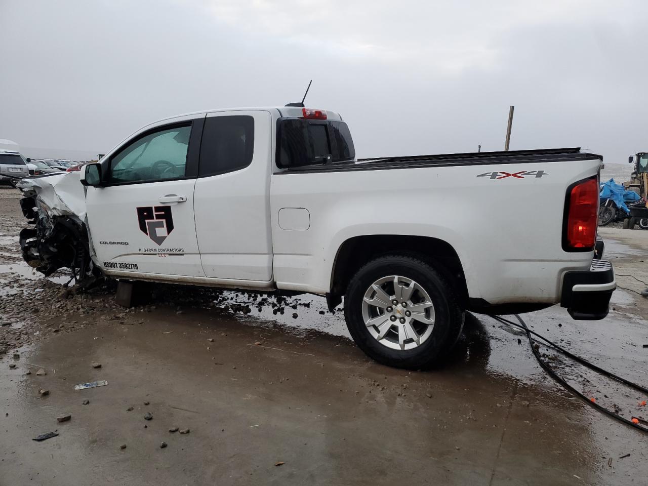 Image 2 of 2021 CHEVROLET COLORADO LT 2021 with VIN 1GCHTCEN3M1297345
