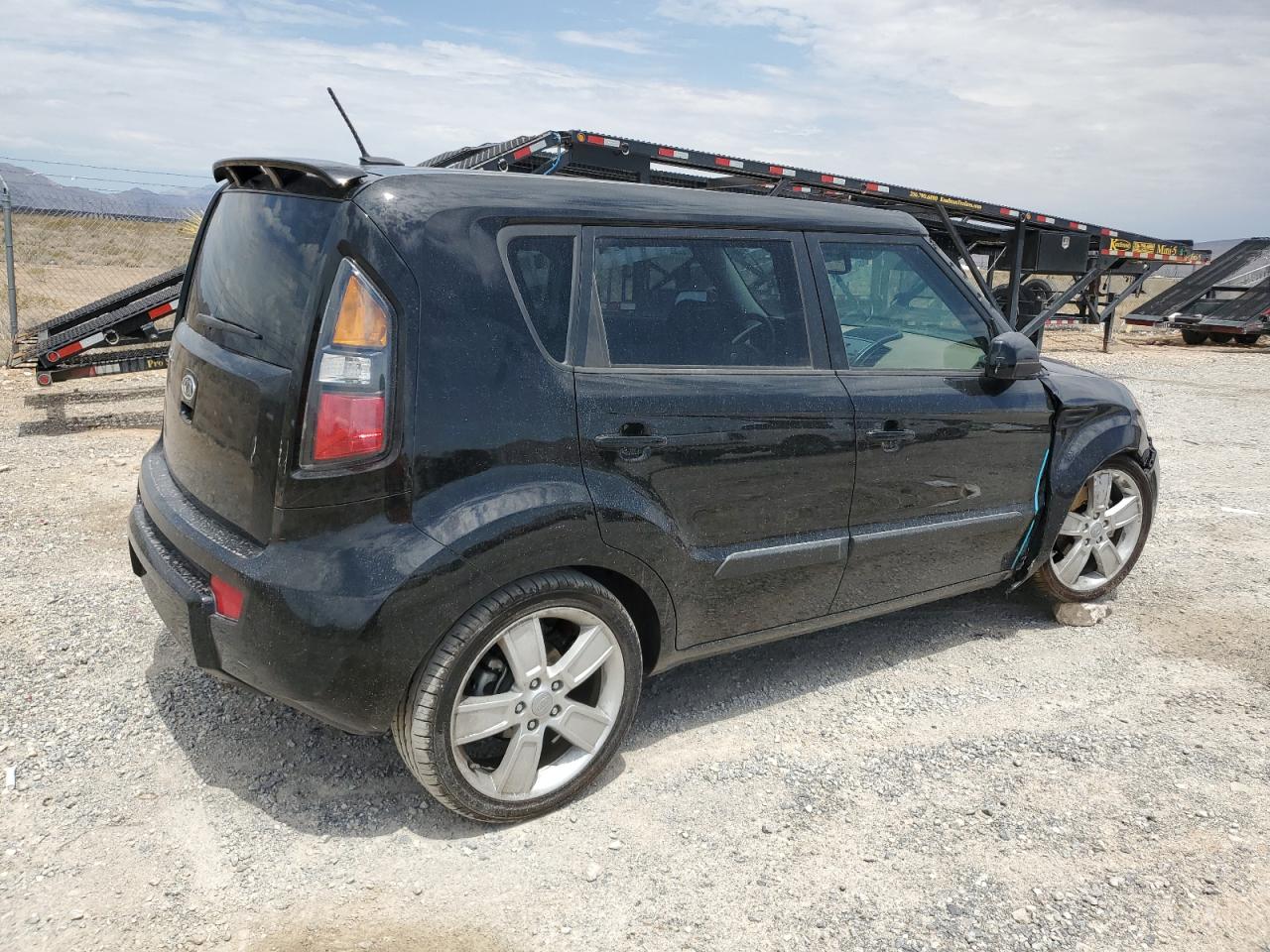 Obraz 3 z 2011 KIA SOUL + 2011 z VIN KNDJT2A27B7227932