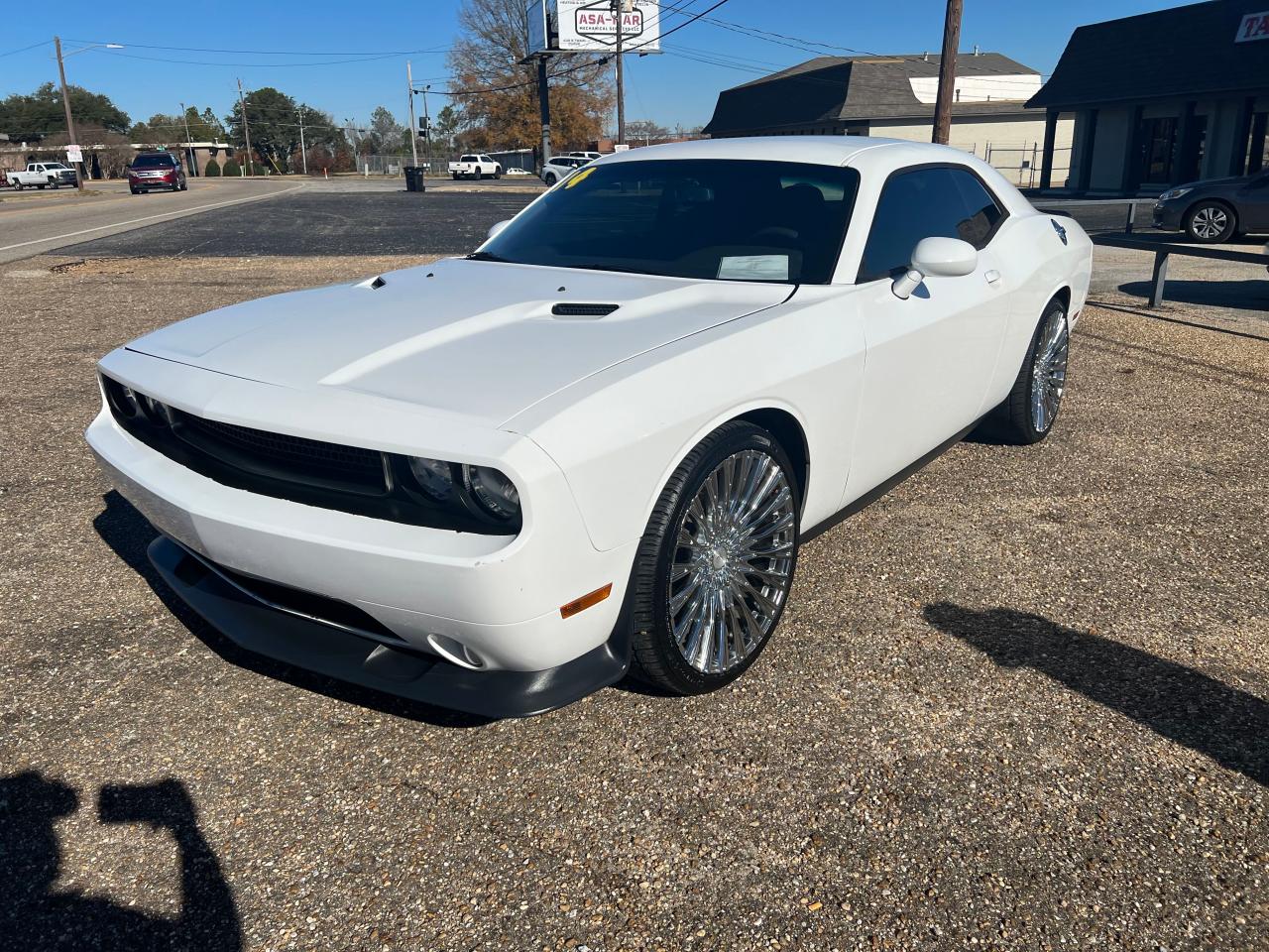 Изображение 2 2014 DODGE CHALLENGER SXT 2014 с VIN 2C3CDYAG1EH294401