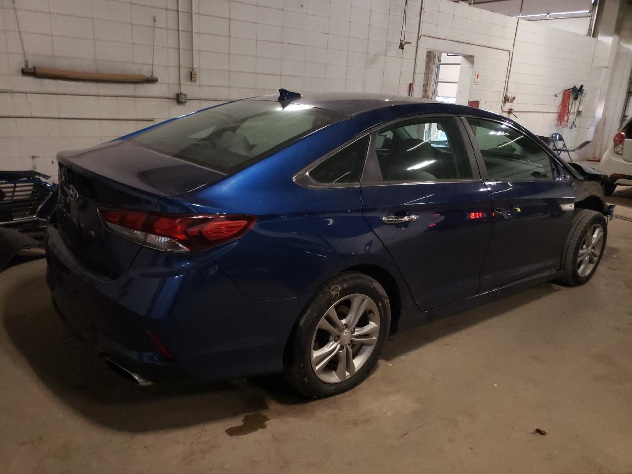 Изображение 3 2018 HYUNDAI SONATA SPORT 2018 с VIN 5NPE34AF0JH644559