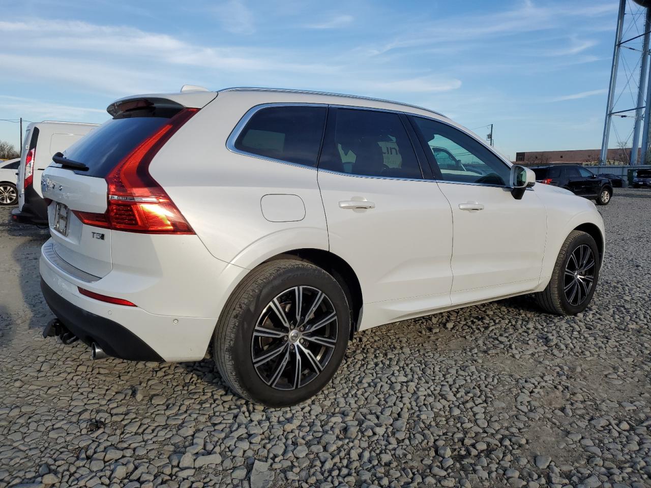 Изображение 3 2019 VOLVO XC60 T5 2019 с VIN LYV102RK5KB316116