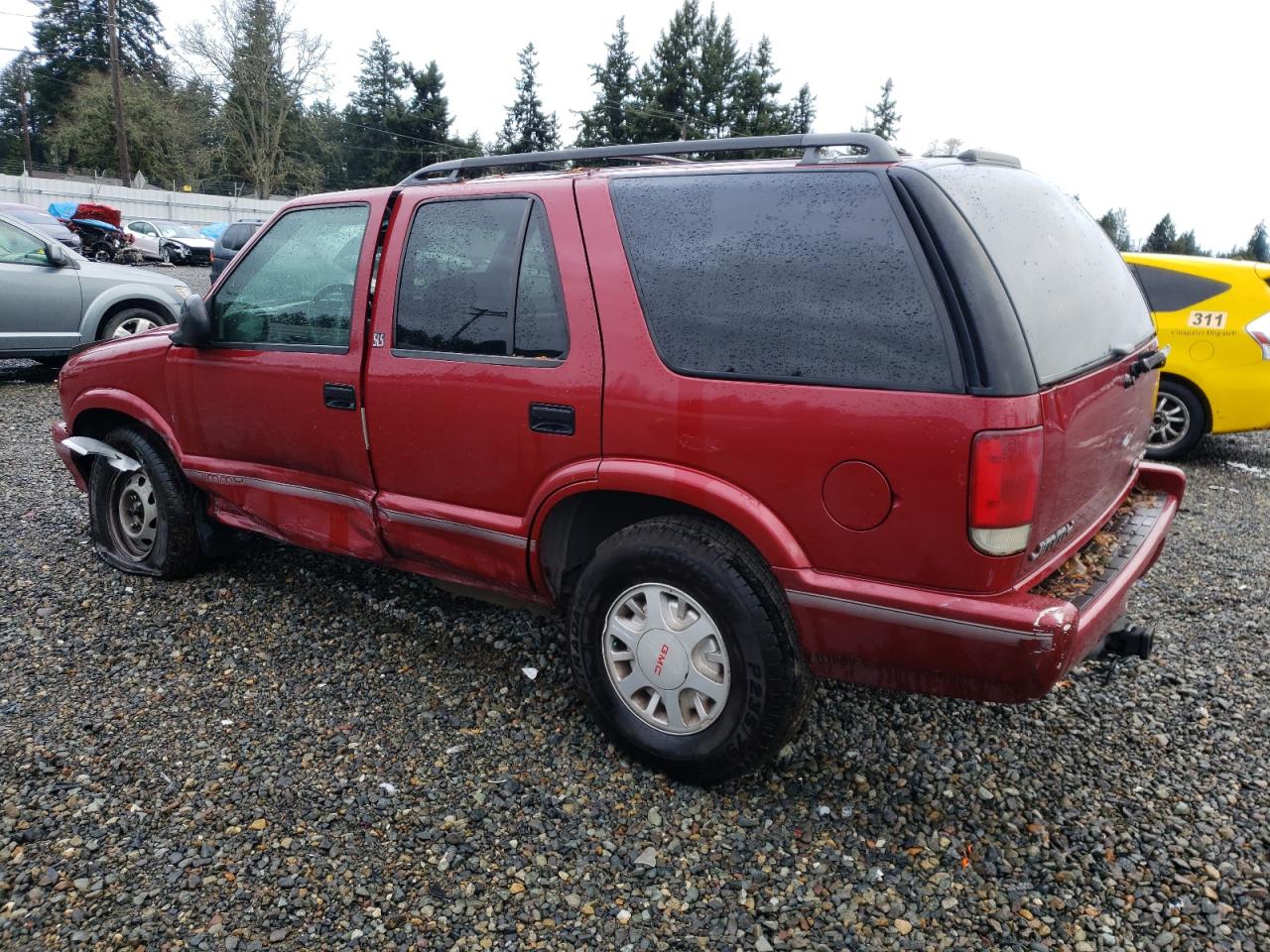 Image 2 of 1996 GMC JIMMY  1996 with VIN 1GKDT13W5T2513417