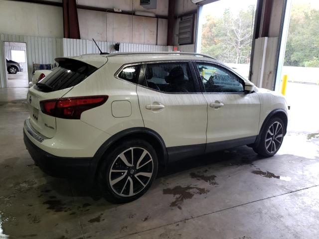 Image 3 of 2017 NISSAN ROGUE S 2017 with VIN JN1BJ1CR1HW115319