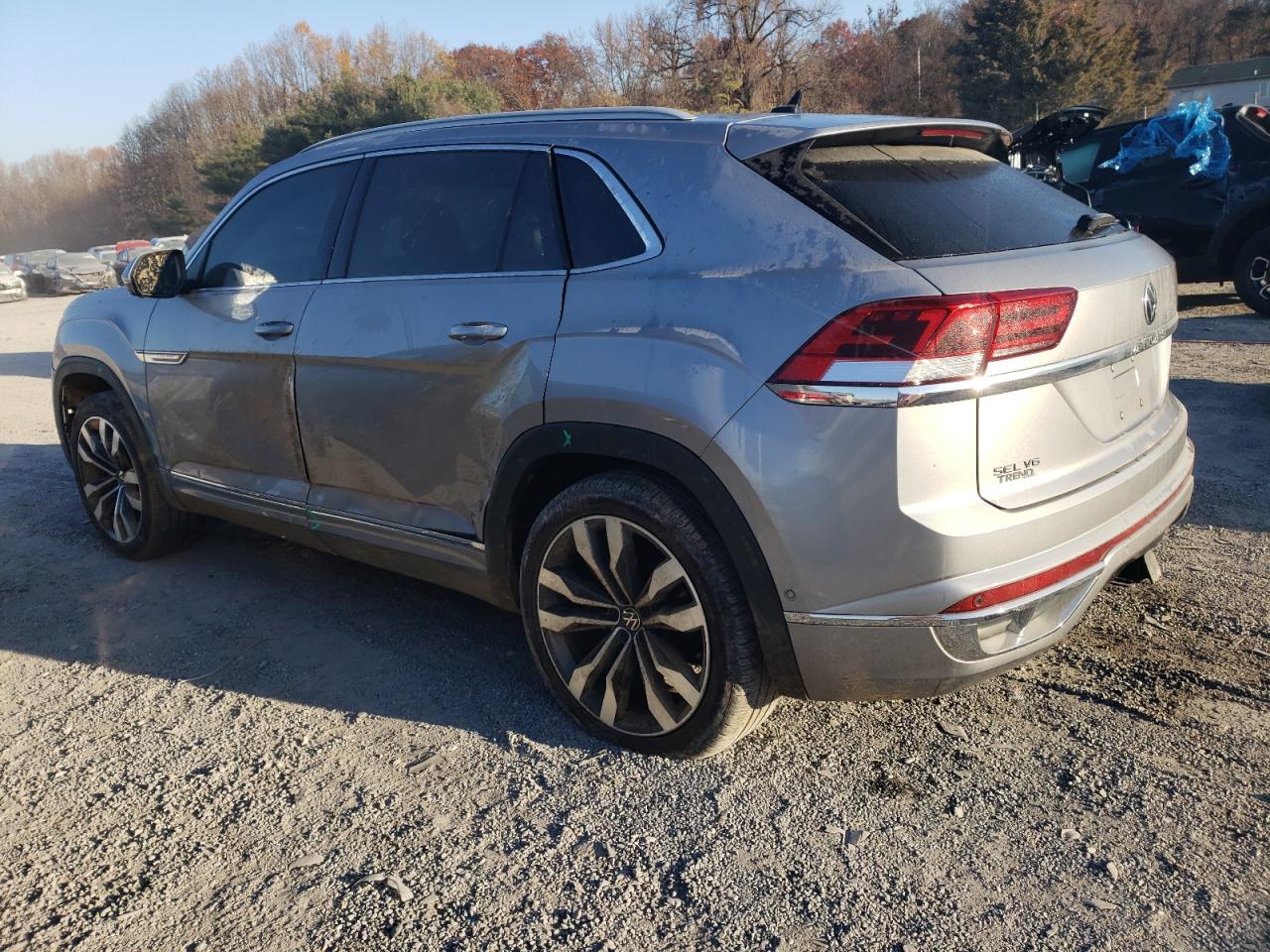 Obraz 2 z 2022 VOLKSWAGEN ATLAS CROSS SPORT SEL PREMIUM R-LINE 2022 z VIN 1V2FE2CAXNC214767