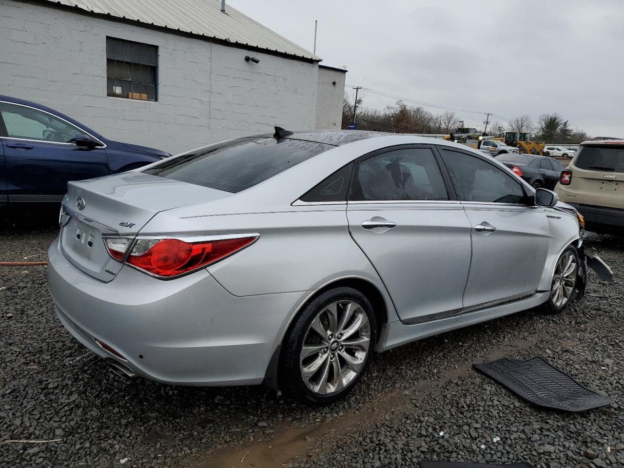 Изображение 3 2012 HYUNDAI SONATA SE 2012 с VIN 5NPEC4AB4CH470754