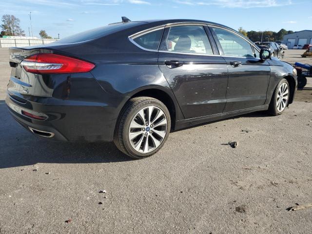 Image 3 of 2020 FORD FUSION SE 2020 with VIN 3FA6P0T92LR172394