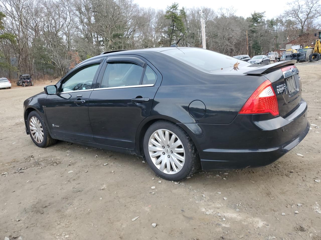 Image 2 of 2010 FORD FUSION HYBRID 2010 with VIN 3FADP0L36AR228448