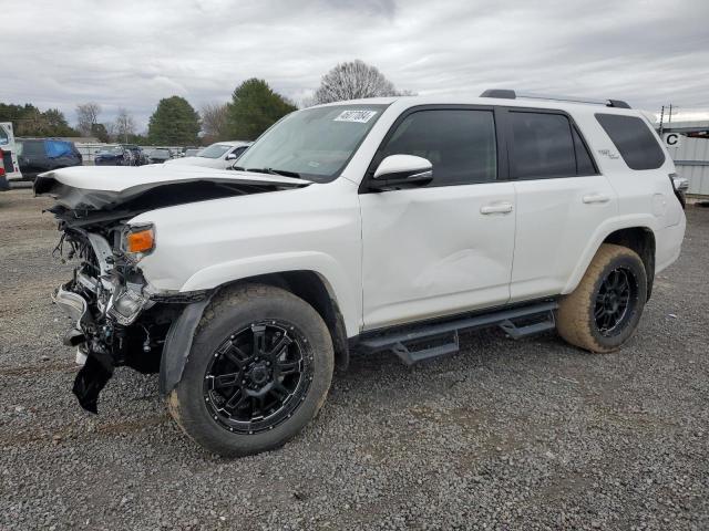 2017 TOYOTA 4RUNNER SR5/SR5 PREMIUM 2017 image
