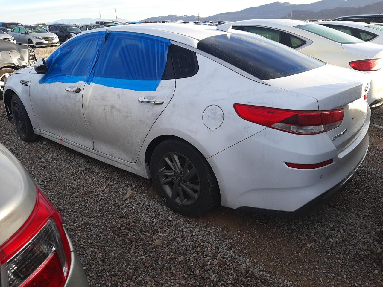 Image 3 of Kia Optima Lx 2019 with VIN 5XXGT4L39KG333091
