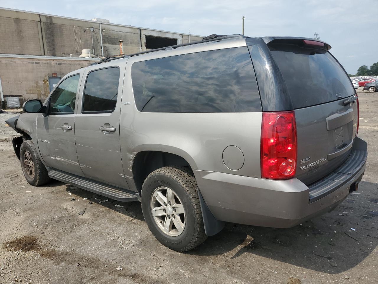 Image 2 of 2009 GMC YUKON XL K1500 SLT 2009 with VIN 1GKFK36359R177390