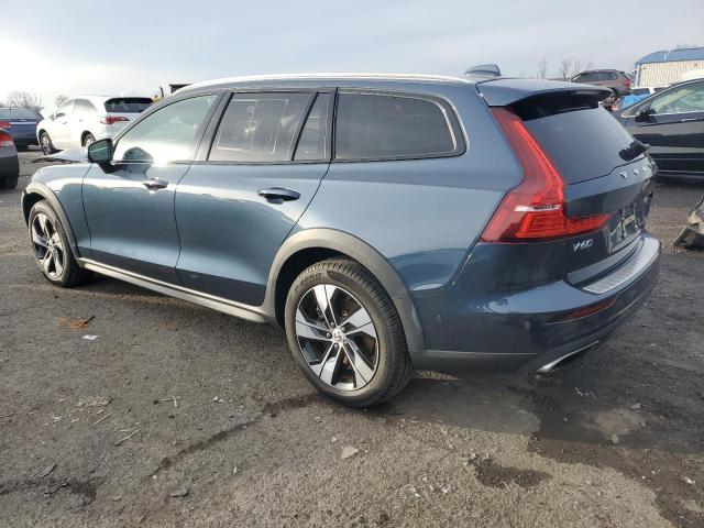 Obraz 2 z 2020 VOLVO V60 T5 MOMENTUM 2020 z VIN YV4102WK3L1038780