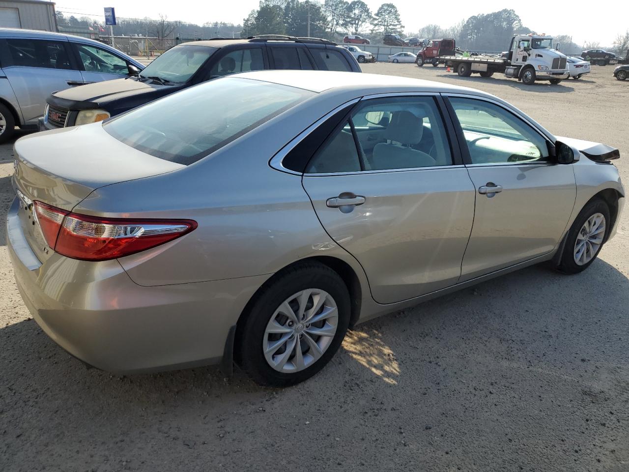 Image 3 of 2017 TOYOTA CAMRY LE 2017 with VIN 4T1BF1FK4HU725672