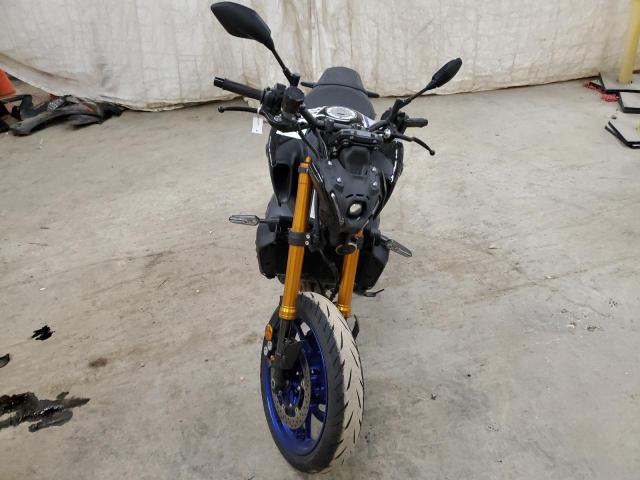 Изображение 2 2023 YAMAHA MT09 D 2023 с VIN JYARN72E0PA001790